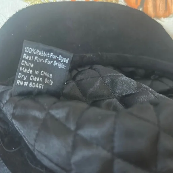 ??Elegant Black RabbitFur Beret made in China ?? display picture 1